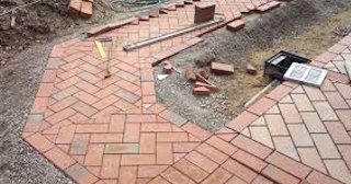 Укладка тротуарной плитки в Валуйках в октябре