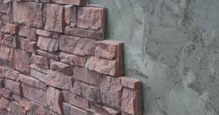 Качественная отделка цоколя фундамента снаружи в Валуйках в октябре