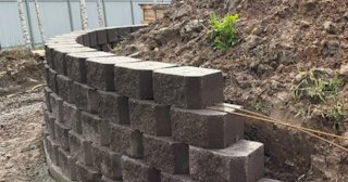 Установка подпорной стенки в Валуйках в октябре